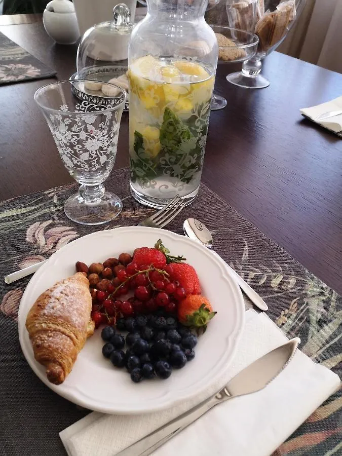 ベッド・アンド・ブレックファスト Villa B&B Marina & Parking Free ロヴィニ
