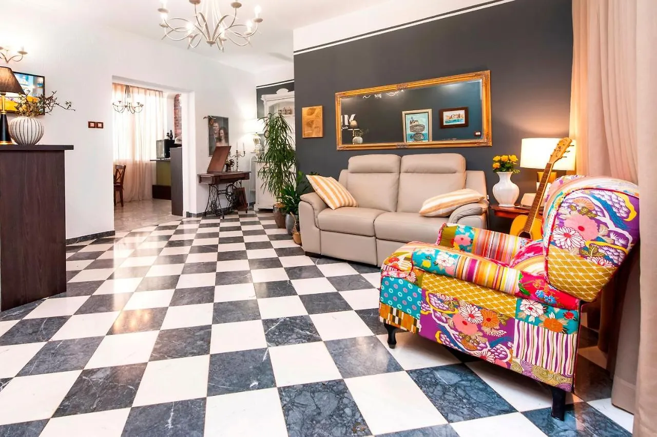 Villa B&B Marina & Parking Free Rovinj 4*,