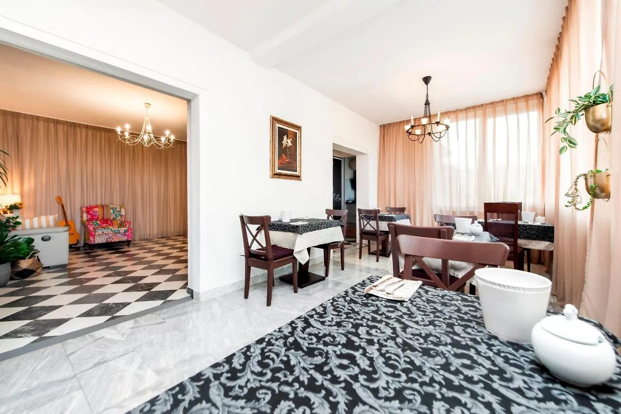Villa B&B Marina & Parking Free Rovinj 4*,  Croatie